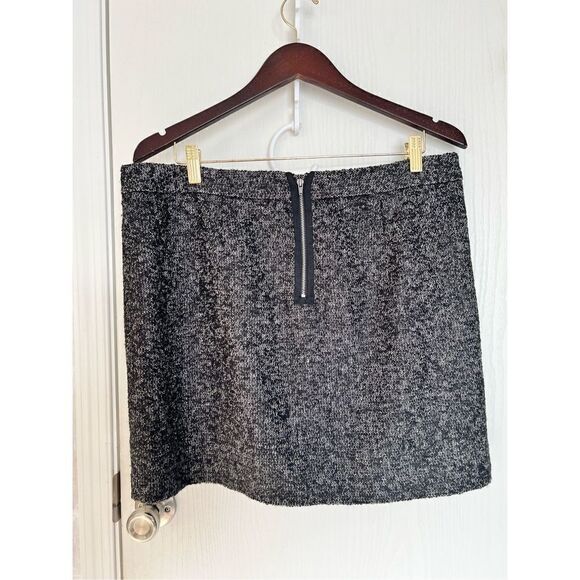 Gap Skirt   - Picture 2 of 5